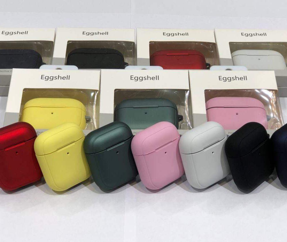 eggshell Airpods case