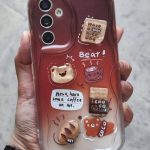 خرس و قهوه برجسته