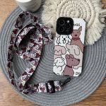 قاب خانواده سگ ها به همراه بندست