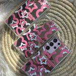 ستاره صورتی