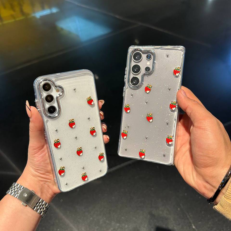 اب توت فرنگی اکلیلی